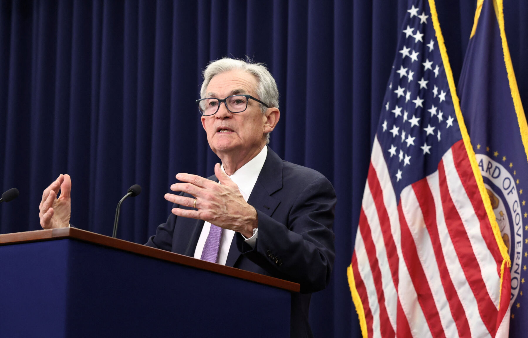 Federal Reserve cuts key rate as government shutdown clouds economic outlook